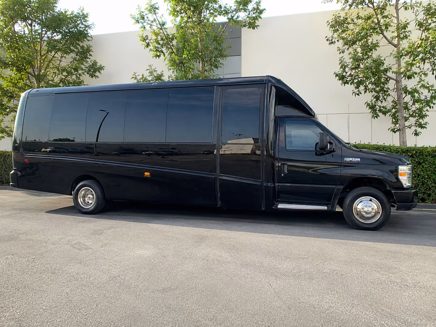 Elizabeth Corporate Transportation party bus exterior