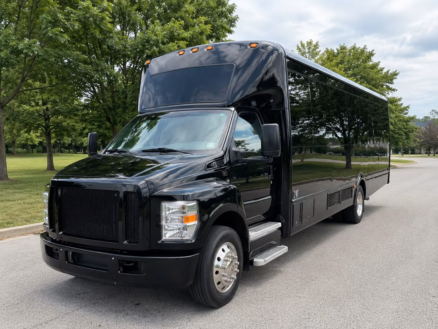 Staten Island Homecoming & Prom Party Bus Rentals